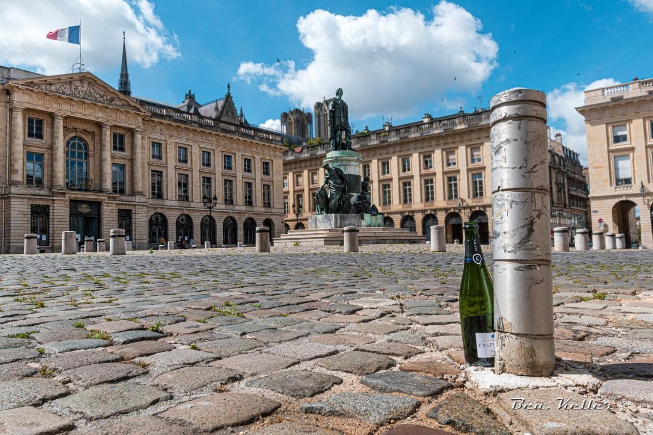 L'Hotel Des Ventes Reims Chativesle Exterior foto